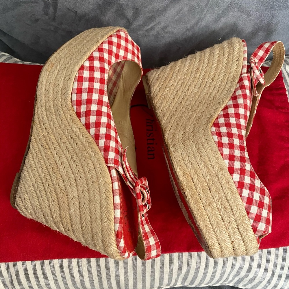 🥰 Christian Louboutin Wedges 🥰